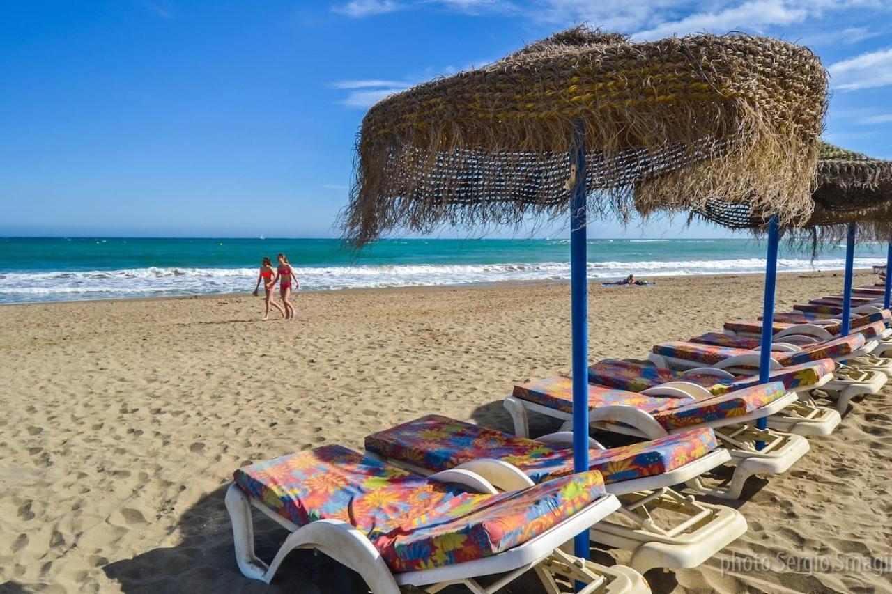 Apartamento Andalucia - A 100 Metros De La Playa, Camino Recto Sin Cuestas - Piscina 贝纳尔马德纳 外观 照片