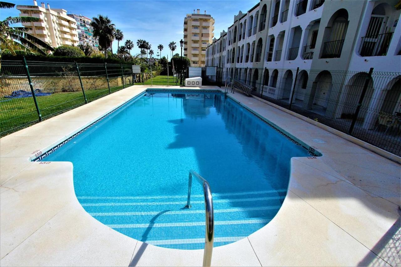 Apartamento Andalucia - A 100 Metros De La Playa, Camino Recto Sin Cuestas - Piscina 贝纳尔马德纳 外观 照片