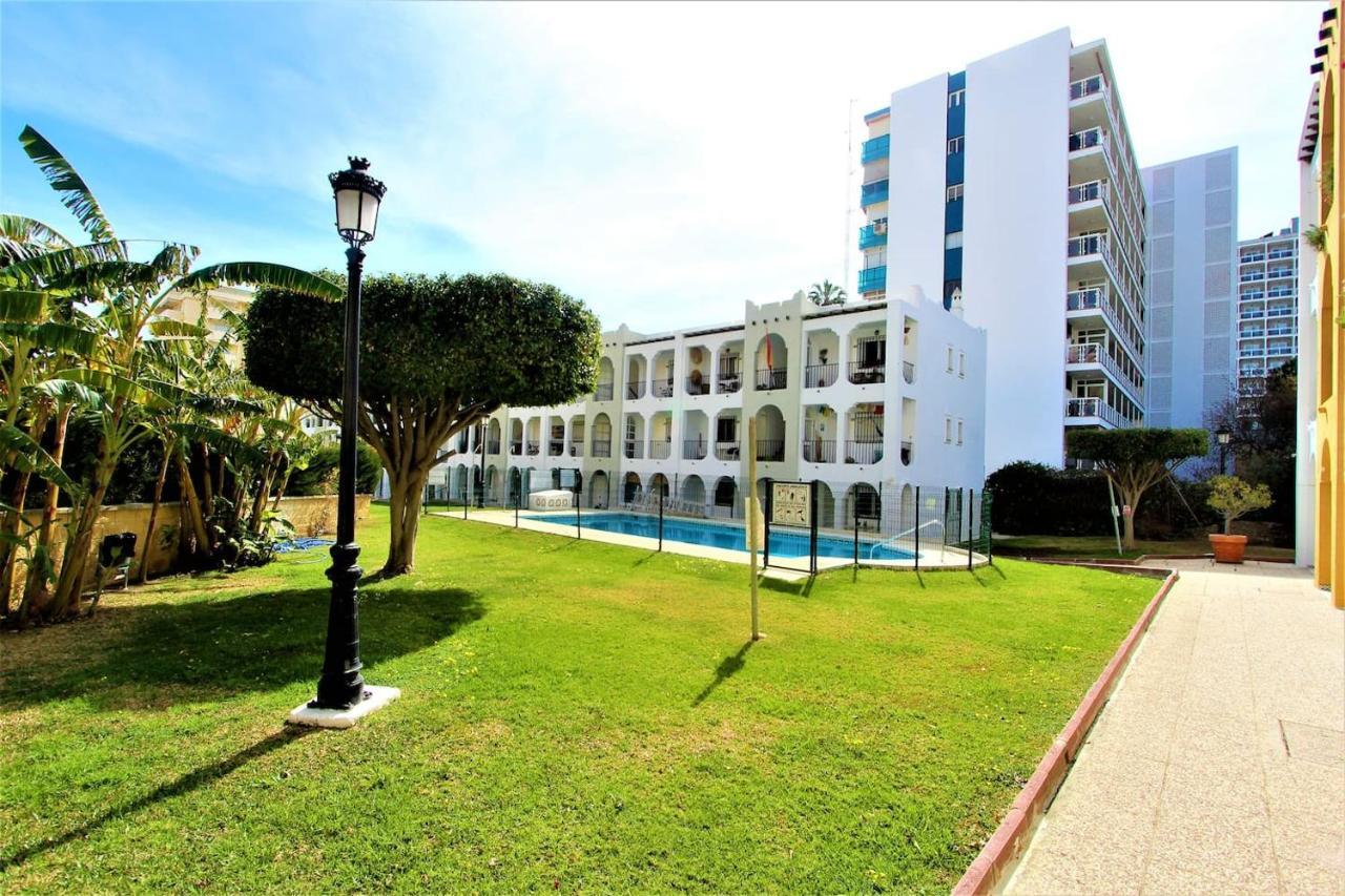 Apartamento Andalucia - A 100 Metros De La Playa, Camino Recto Sin Cuestas - Piscina 贝纳尔马德纳 外观 照片